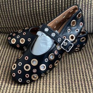 Fashion buckle ballet flats black with gold silver bronze grommets rivets